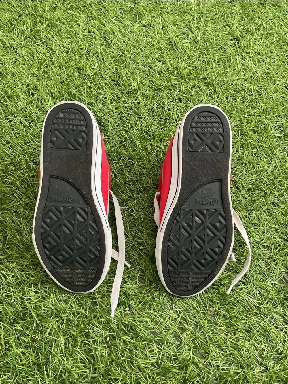 Kids High-Top Sneakers in Red and Gray converse all star